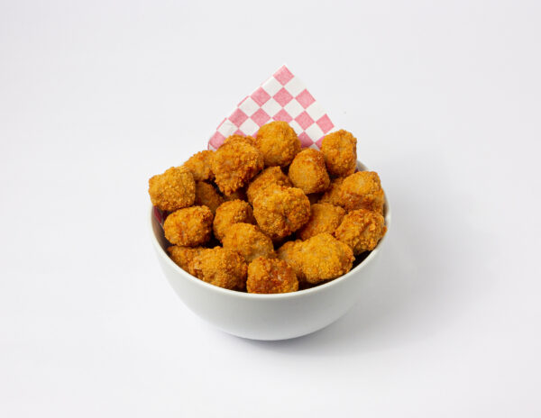 A bowel of crispy and juicy popcorn chicken